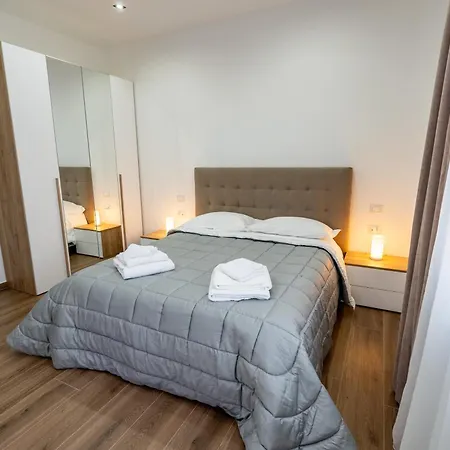 One Fiera With Private Bathroom Apartman Verona